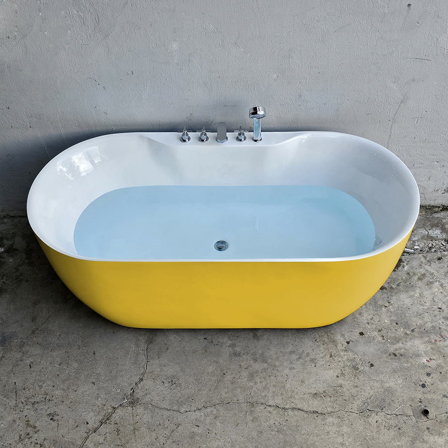 Bồn tắm oval bầu màu vàng có vòi - BT1332